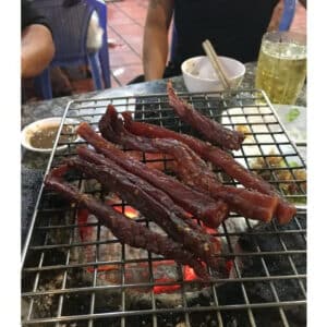 thịt nai gác bếp nướng than hoa